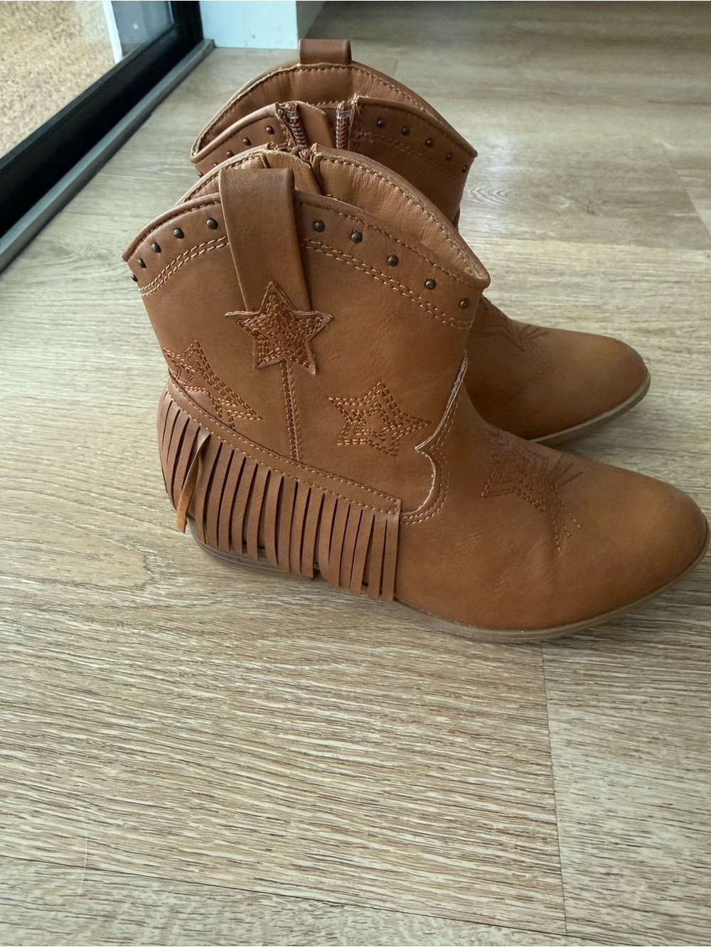 Little girls cowboy boots size 2
